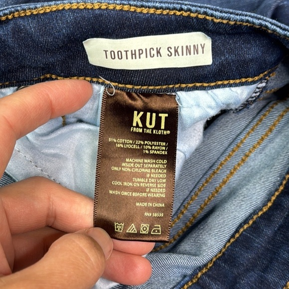 KUT Toothpick Skinny Dark Wash Jeans Size 12 - Picture 10 of 11